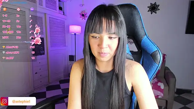 Miss Nicole online show from December 29, 4:27 am