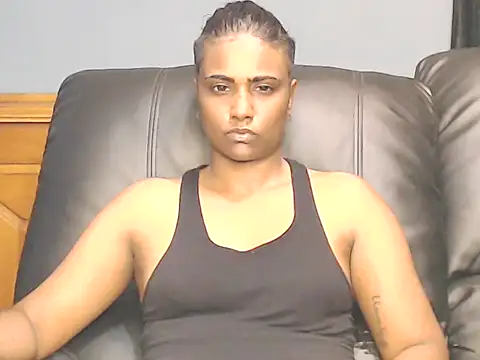 Snapshot of Dominate-stud chatting on January 13, 11:54 pm Dominate-stud online show from January 13, 11:54 pm