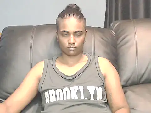 Snapshot of Dominate-stud chatting on February 2, 1:43 pm Dominate-stud online show from February 2, 1:43 pm