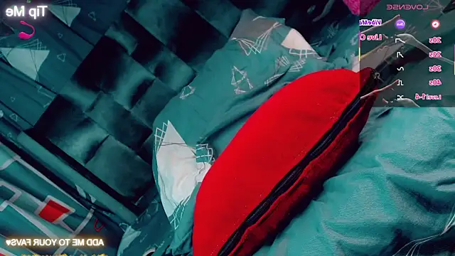 Snapshot of CharlotteBigCock chatting on March 4, 2:23 pm CharlotteBigCock online show from March 4, 2:23 pm