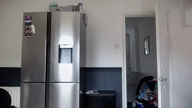 Bustyblondebabe32 online show from April 2, 9:07 am