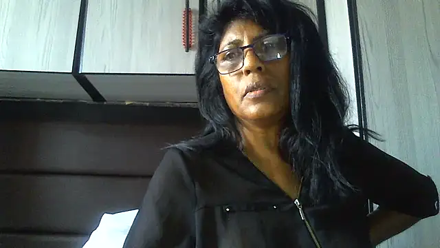 MsAttitude online show from January 7, 8:13 am