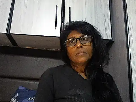 Snapshot of MsAttitude chatting on October 2, 7:15 am MsAttitude online show from October 2, 7:15 am