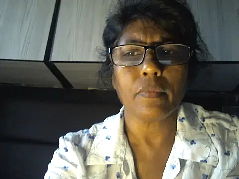 Snapshot of MsAttitude chatting on February 13, 7:15 am MsAttitude online show from February 13, 7:15 am