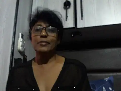 Snapshot of MsAttitude chatting on March 27, 7:03 am MsAttitude online show from March 27, 7:03 am