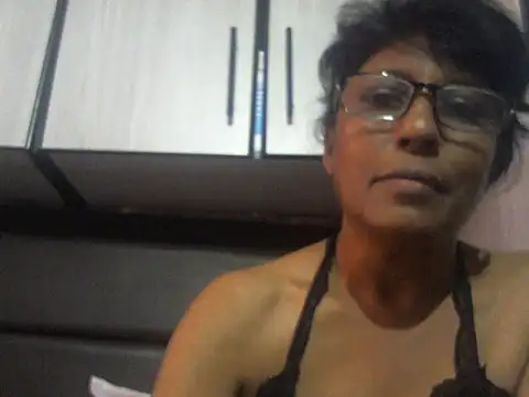 Snapshot of MsAttitude chatting on March 27, 12:16 pm MsAttitude online show from March 27, 12:16 pm