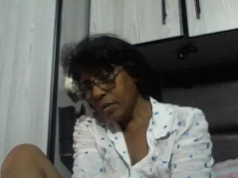 Snapshot of MsAttitude chatting on March 31, 6:47 am MsAttitude online show from March 31, 6:47 am