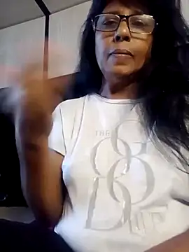 MsAttitude online show from May 6, 7:24 am
