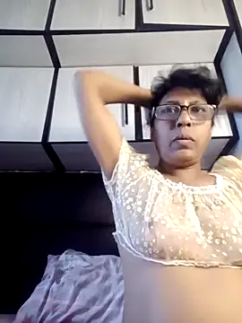 MsAttitude online show from May 8, 6:41 am