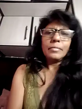 MsAttitude online show from May 9, 2:55 pm