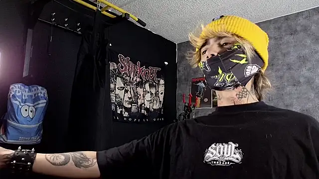 AcidMilo online show from October 11, 7:56 pm