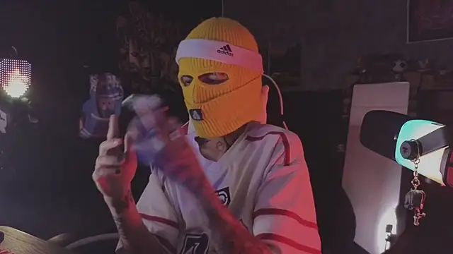 AcidMilo online show from March 10, 10:59 pm