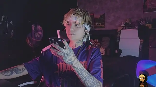 AcidMilo online show from May 12, 11:57 pm