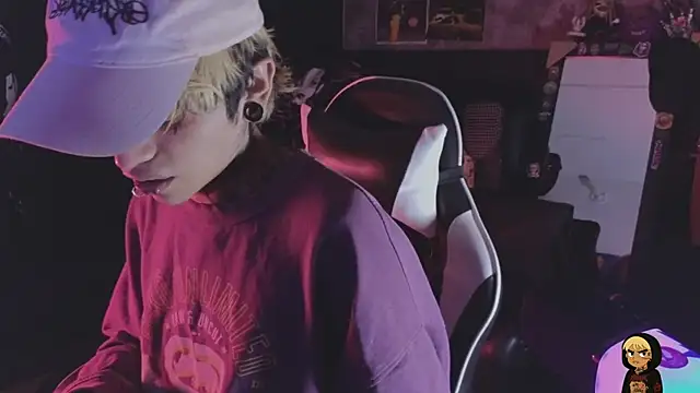 AcidMilo online show from May 15, 5:36 am