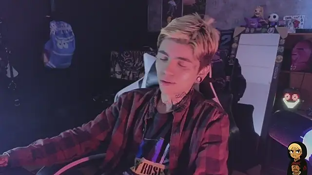 AcidMilo online show from July 10, 5:04 pm
