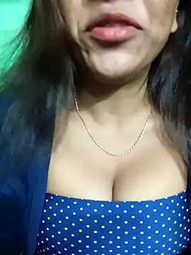 Snapshot of ANGEL_QUEEN09 chatting on January 4, 7:13 pm ANGEL QUEEN09 online show from January 4, 7:13 pm