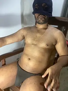 Snapshot of Lahirumadu2 chatting on February 18, 7:32 pm Lahirumadu2 online show from February 18, 7:32 pm