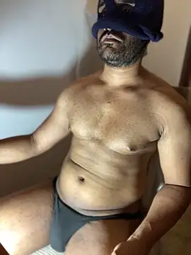 Snapshot of Lahirumadu2 chatting on February 21, 6:58 am Lahirumadu2 online show from February 21, 6:58 am