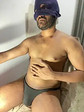 Snapshot of Lahirumadu2 chatting on February 27, 9:04 pm Lahirumadu2 online show from February 27, 9:04 pm