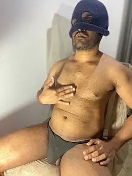 Snapshot of Lahirumadu2 chatting on March 13, 4:24 pm Lahirumadu2 online show from March 13, 4:24 pm