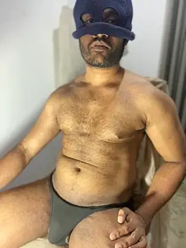 Snapshot of Lahirumadu2 chatting on March 17, 8:23 pm Lahirumadu2 online show from March 17, 8:23 pm