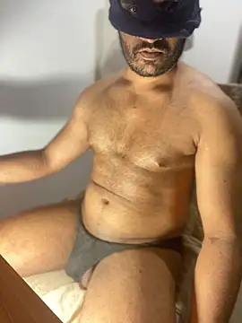 Snapshot of Lahirumadu2 chatting on March 19, 9:19 pm Lahirumadu2 online show from March 19, 9:19 pm