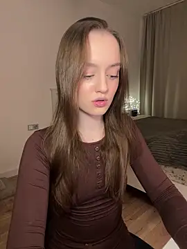 Snapshot of malyshhka chatting on April 3, 7:34 pm malyshhka online show from April 3, 7:34 pm