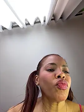 Snapshot of Ary_mar chatting on October 12, 11:42 am Ary mar online show from October 12, 11:42 am