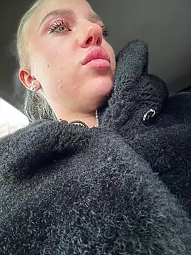 Snapshot of pinkstar_ chatting on March 2, 6:14 am pinkstar online show from March 2, 6:14 am