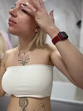 Snapshot of pinkstar_ chatting on March 19, 6:39 am pinkstar online show from March 19, 6:39 am