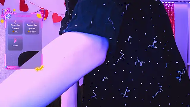 Snapshot of Littlepinkcat chatting on February 12, 7:20 pm Littlepinkcat online show from February 12, 7:20 pm