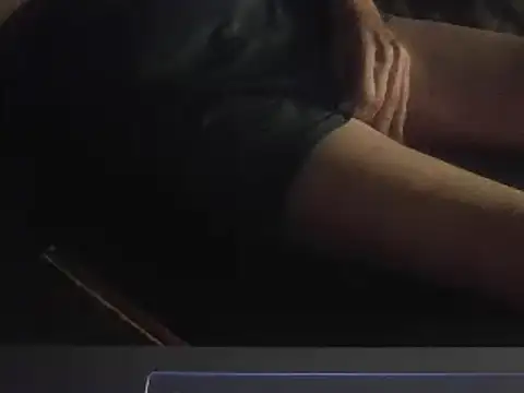 Snapshot of SpunFunT chatting on October 24, 10:22 am SpunFunT online show from October 24, 10:22 am