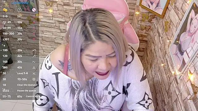 Snapshot of Dalessa_Bigtits chatting on February 25, 3:27 am Dalessa Bigtits online show from February 25, 3:27 am