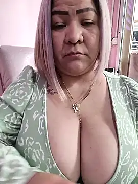 Dalessa Bigtits online show from April 7, 9:04 pm