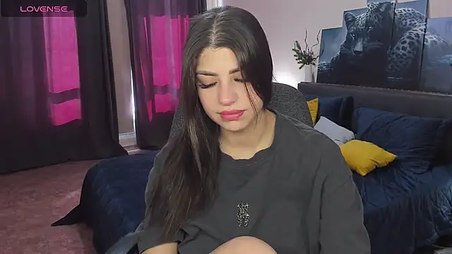 Snapshot of MaryMayson chatting on March 13, 8:10 am MaryMayson online show from March 13, 8:10 am