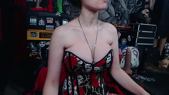 Snapshot of Silentmary chatting on March 10, 12:26 pm Silentmary online show from March 10, 12:26 pm