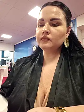 GeorgiaLerox online show from January 19, 1:15 pm