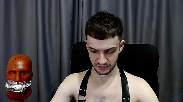 Snapshot of _Damien_thorn_ chatting on March 20, 8:25 pm Damien thorn online show from March 20, 8:25 pm