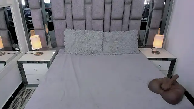 EMMAHILL1 online show from September 20, 6:31 pm