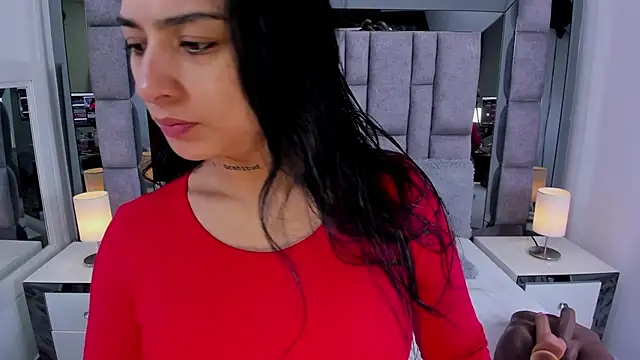 EMMAHILL1 online show from May 11, 11:05 am