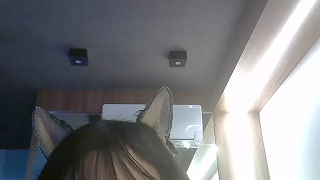 Skinny-Kitten online show from March 1, 9:55 am