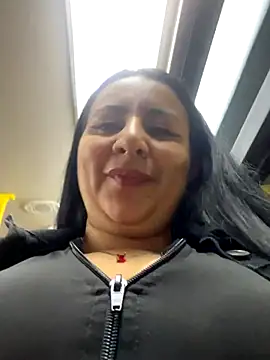 Abril Luv online show from October 9, 1:14 am