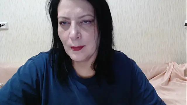 Snapshot of Mirabelle_Sweet chatting on April 6, 7:59 pm Mirabelle Sweet online show from April 6, 7:59 pm