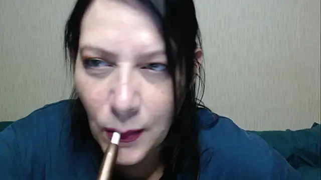Snapshot of Mirabelle_Sweet chatting on April 28, 12:31 am Mirabelle Sweet online show from April 28, 12:31 am