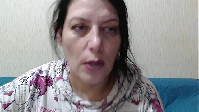 Snapshot of Mirabelle_Sweet chatting on May 1, 12:15 am Mirabelle Sweet online show from May 1, 12:15 am
