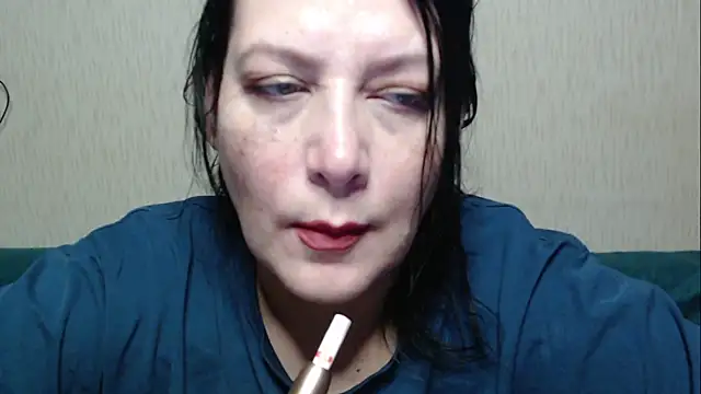 Snapshot of Mirabelle_Sweet chatting on May 3, 2:17 am Mirabelle Sweet online show from May 3, 2:17 am