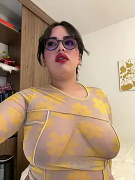 Snapshot of andra_rose chatting on December 28, 11:37 pm andra rose online show from December 28, 11:37 pm