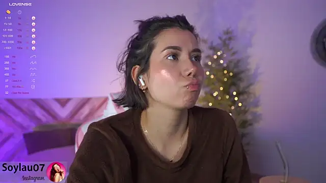 Snapshot of imjess01 chatting on December 11, 11:54 pm imjess01 online show from December 11, 11:54 pm