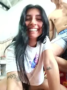 Snapshot of EmmaWilliamss chatting on April 24, 3:58 pm EmmaWilliamss online show from April 24, 3:58 pm