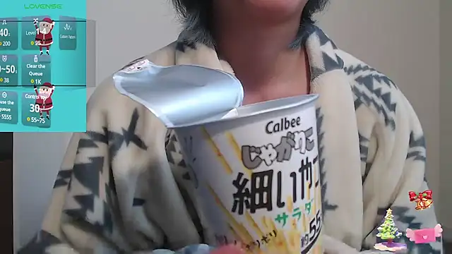 Japanese Housewife online show from December 15, 6:40 am